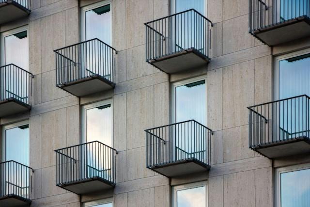 【住宅ローンから不動産投資ローンへの借り換え事例】自己資金約2万円で月々の返済を適切な投資ローンへ切り替え!