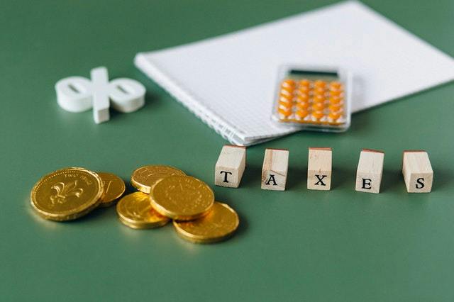 不動産投資にかかる税金とは?