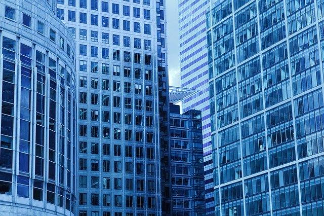 不動産投資は個人か法人どちらで行うのが良いの?