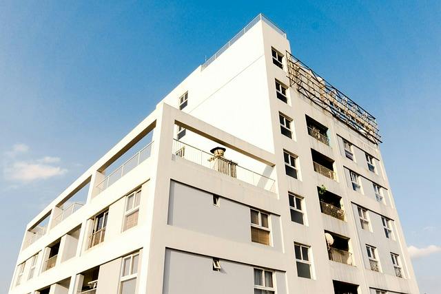 不動産投資ローン借り換え事例 埼玉県の築古一棟マンションを自己資金10万円以内で借り換えし、総額約640万円削減