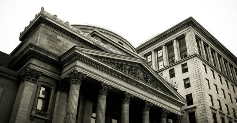 日銀の金融緩和縮小で投資不動産市況はどうなる？影響を解説